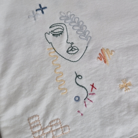 Johnny Was Cleo Short Sleeve Embroidered White French Terry Hoodie - Size S - Picture 10 of 16